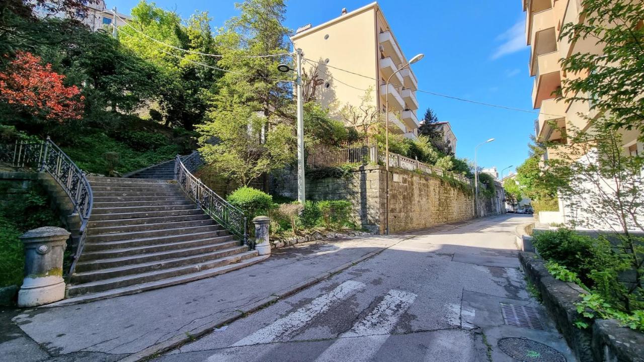Apartament Crispi 85 - Air Conditioner - Teatro Rossetti Triest Zewnętrze zdjęcie