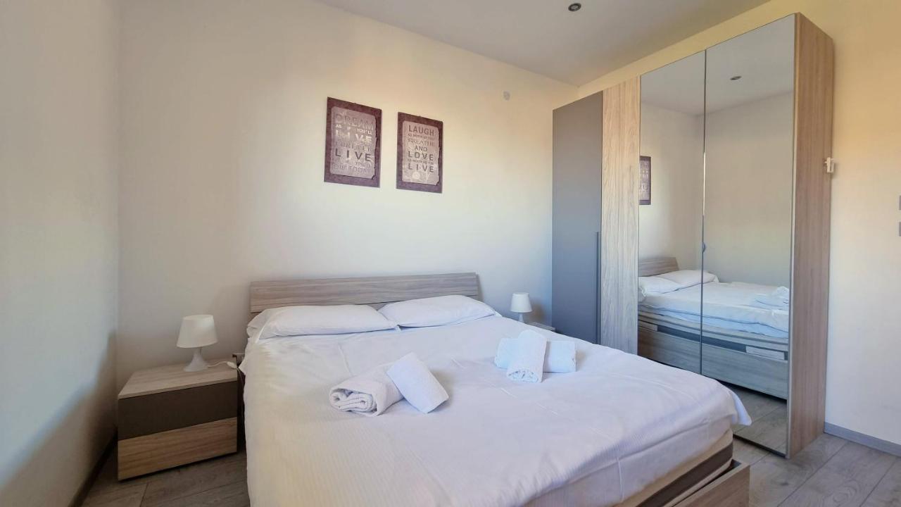 Apartament Crispi 85 - Air Conditioner - Teatro Rossetti Triest Zewnętrze zdjęcie