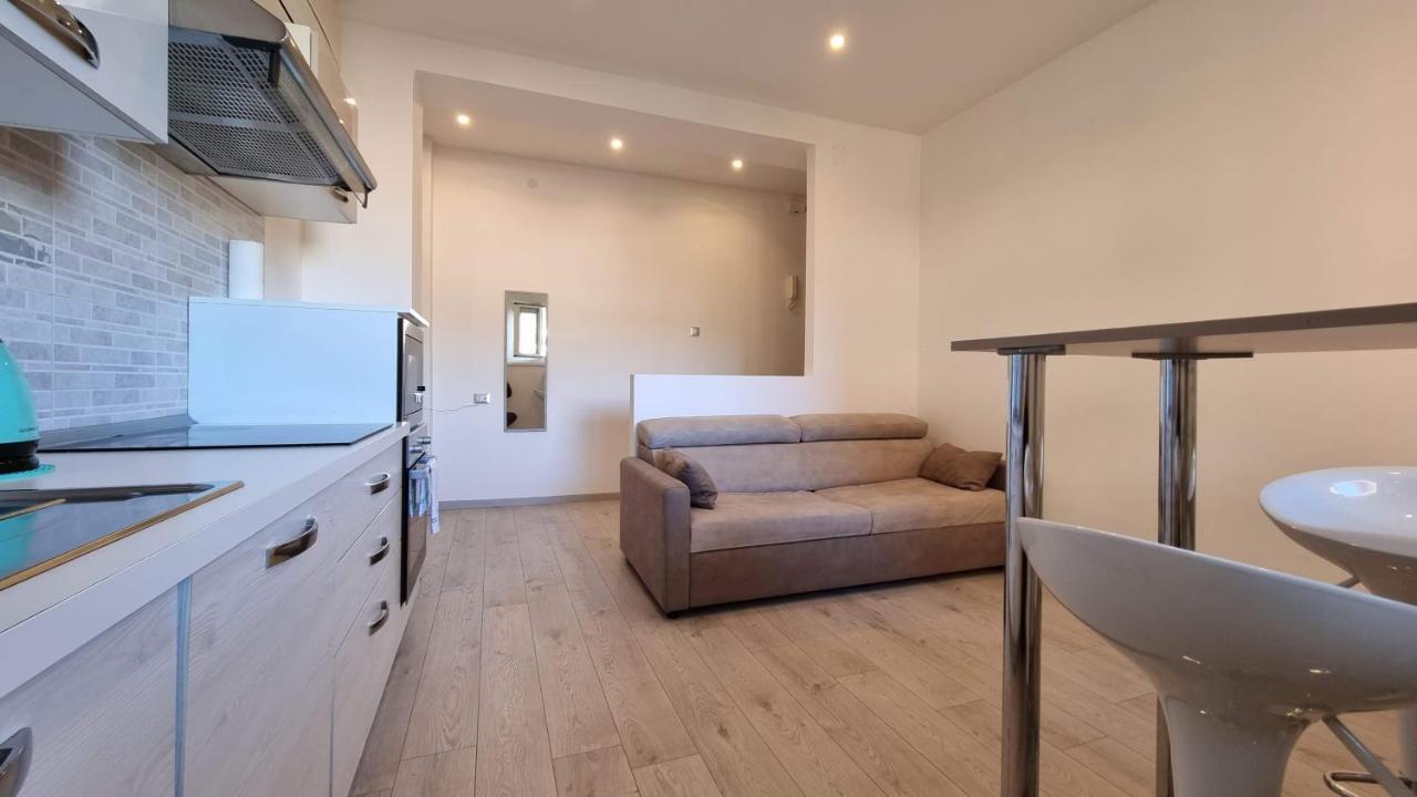 Apartament Crispi 85 - Air Conditioner - Teatro Rossetti Triest Zewnętrze zdjęcie